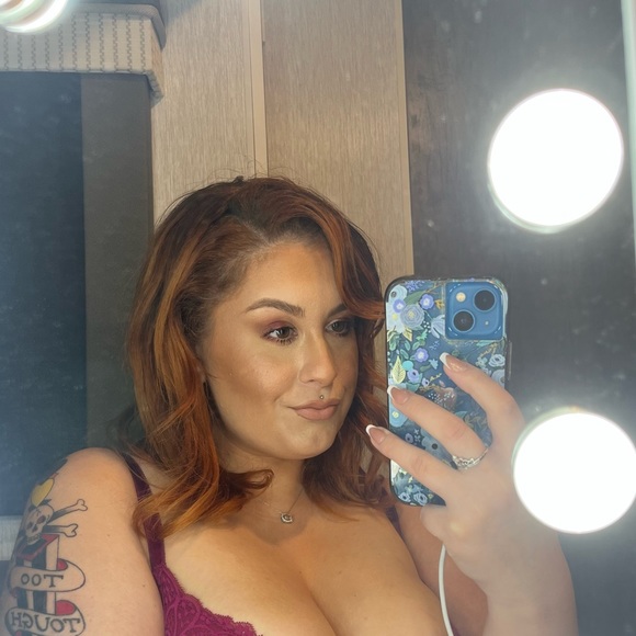 Meet your Posher, Johanna - Picture 1 of 4